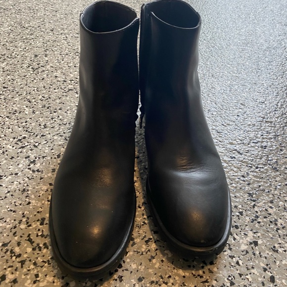 Stuart Weitzman Bootie - Picture 1 of 7